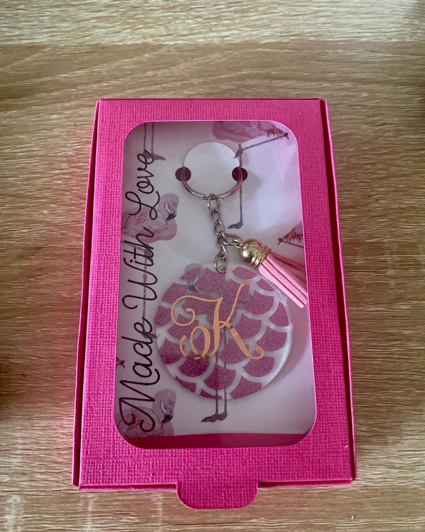Acrylic Letter “K” Keyring – Pink Glitter Decal, Leatherette Tassel & Flamingo Gift Box